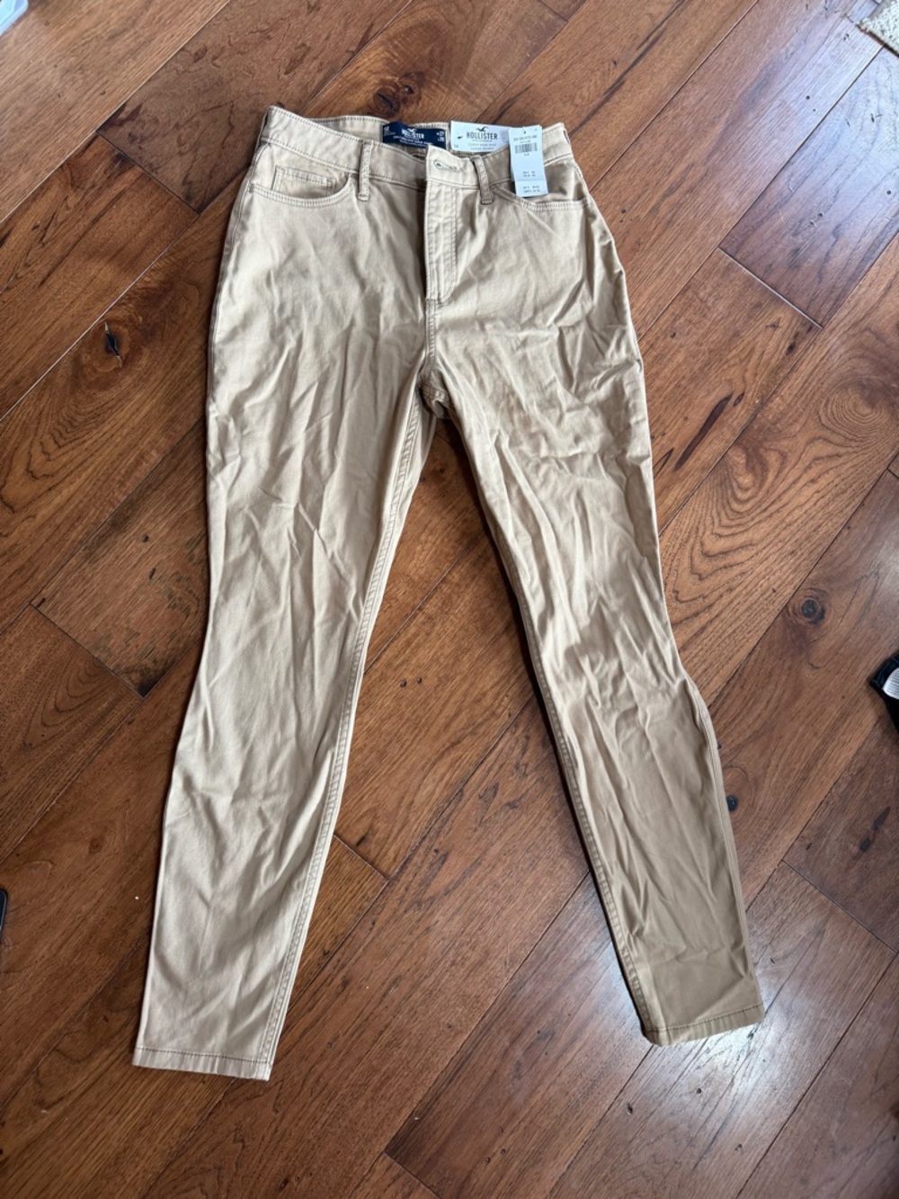 Hollister Curvy High-Rise Super Skinny Pants - Tan